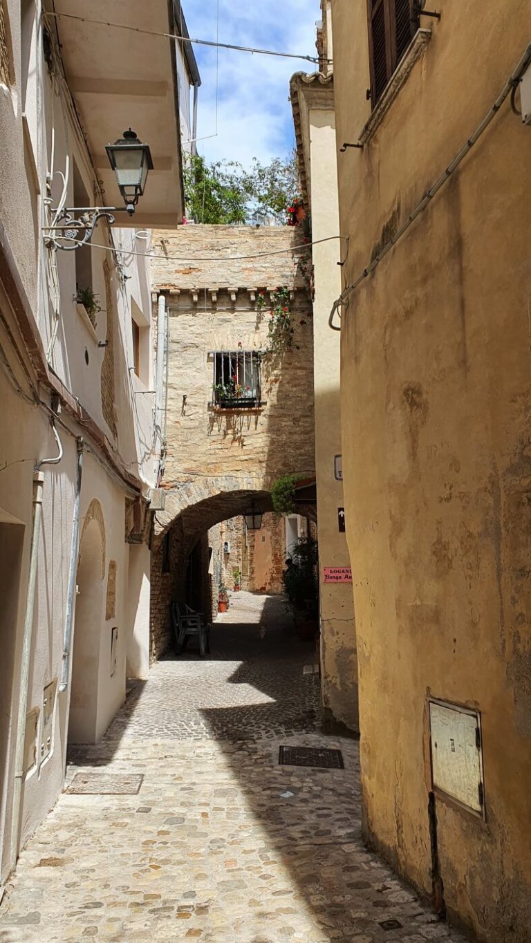 grottammare-arco-antico-768x1364