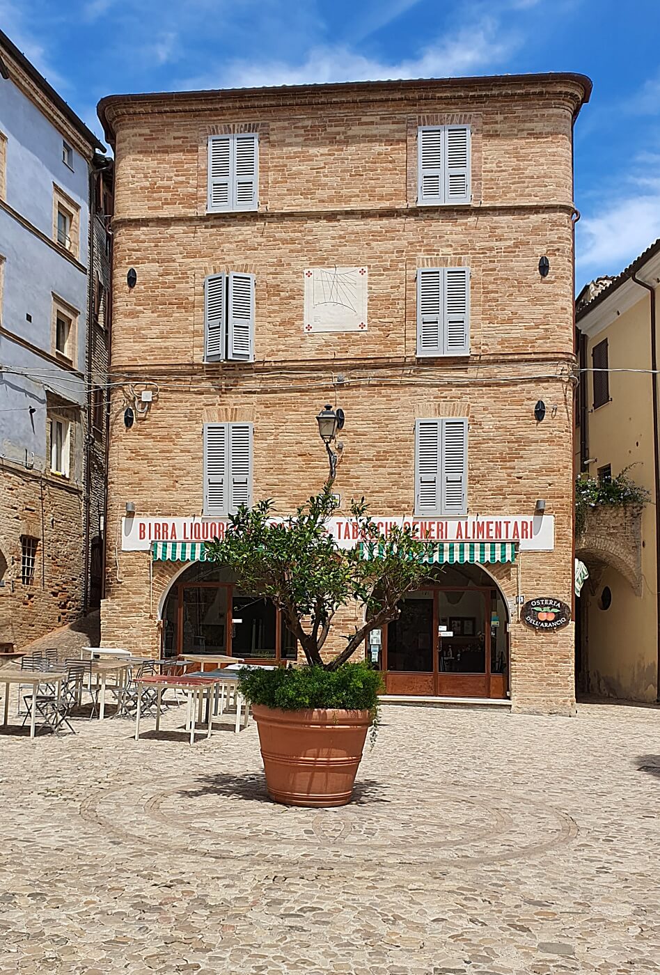 piazza-peretti-grottammare