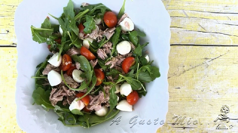 Insalata-di-rucola-tonno-e-mozzarella-01